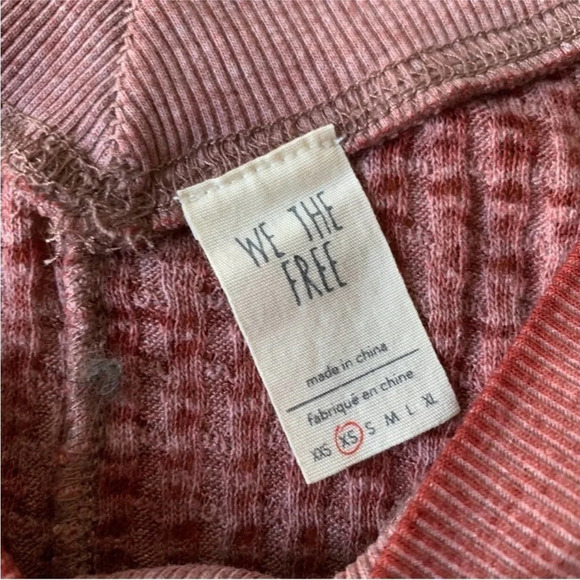 Free People We The Free XS South Side Oversized Thermal Top Cinnamon Waffle - Picture 4 of 8